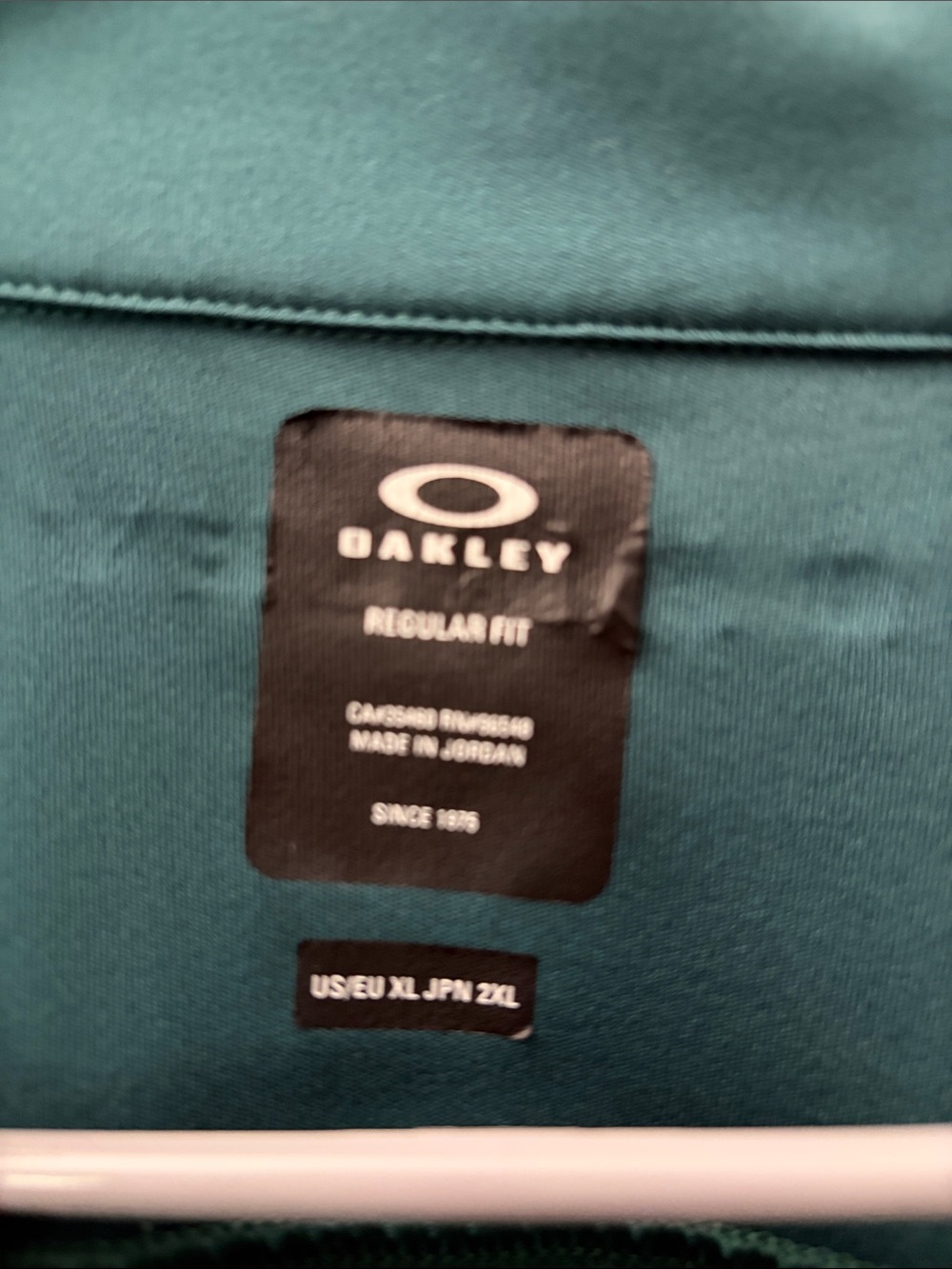 Oakley Men's Teal & Aqua Camo Performance Polo - Picture 3 of 4